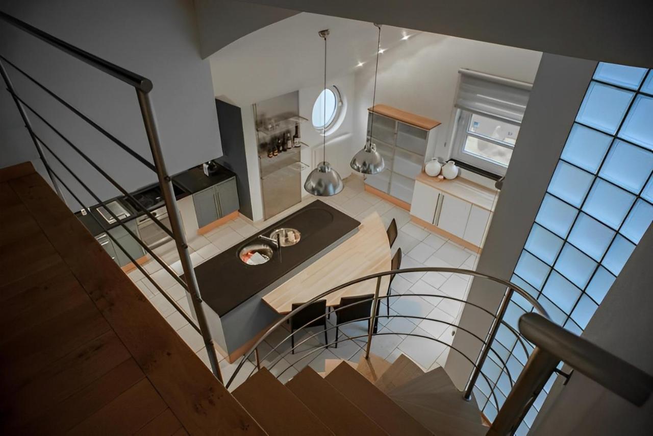 Big And Comfortable Triplex In Knokke Exterior photo